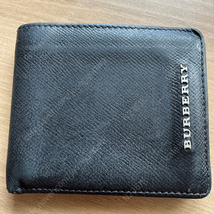 버버리 반지갑 이미지