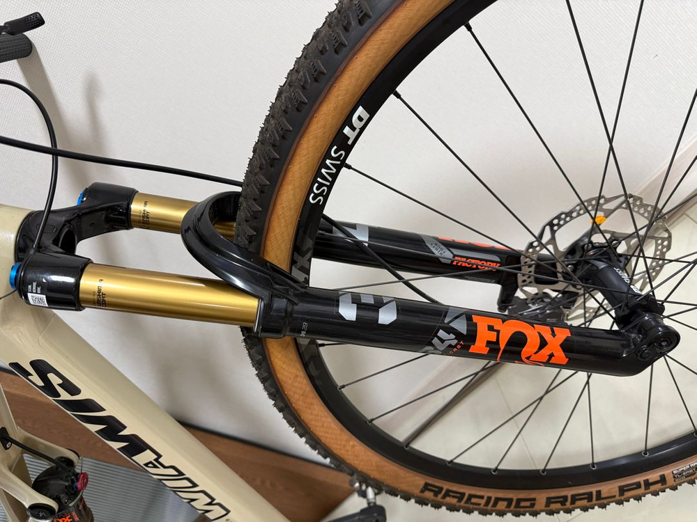 위아위스 알페카 S사이즈 완성차(스램 전동 구동계) 판매 합니다.--1