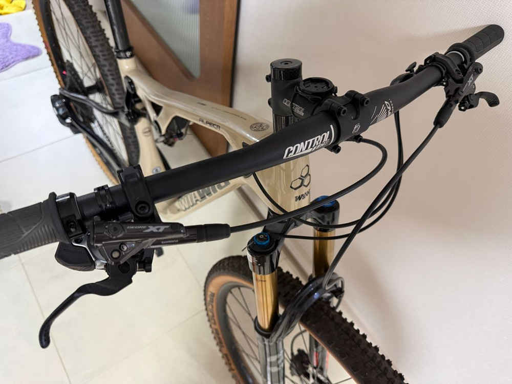 위아위스 알페카 S사이즈 완성차(스램 전동 구동계) 판매 합니다.--7