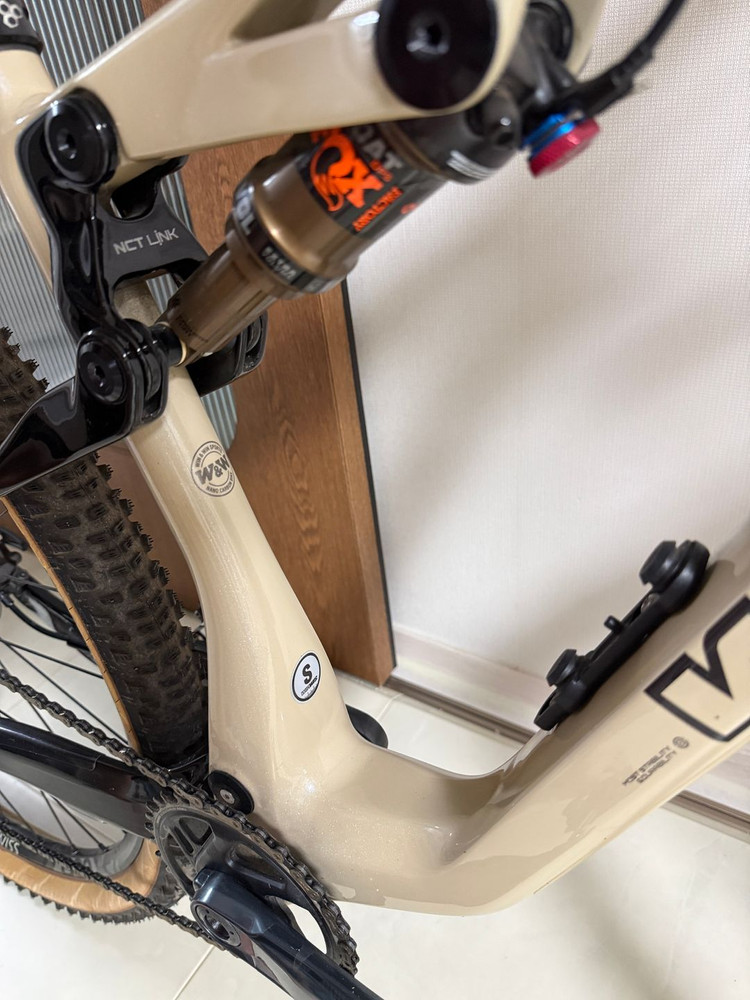 위아위스 알페카 S사이즈 완성차(스램 전동 구동계) 판매 합니다.--9