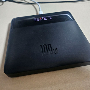 베이스어스 블레이드2 보조배터리