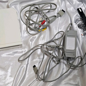 닌텐도 wii 본체, 리모컨, 부속품 여러개