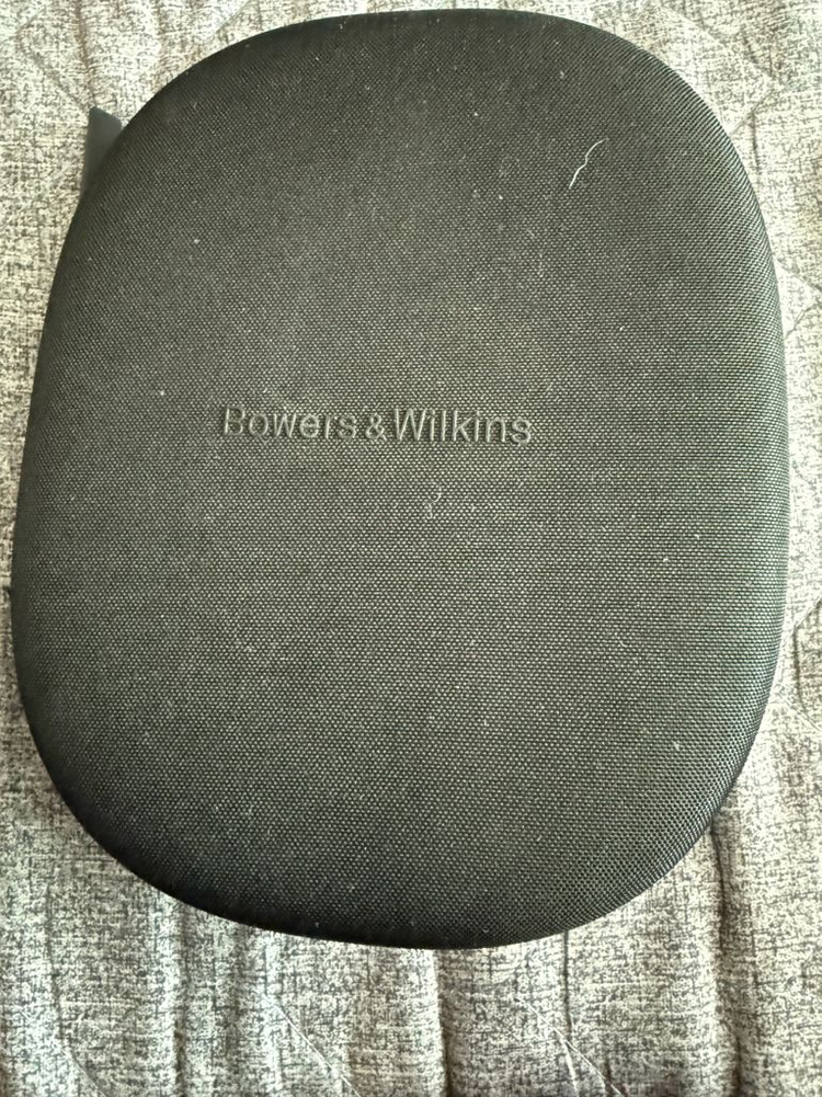 Bowers&Wilkins PX8 블랙 헤드폰 팔아요--3