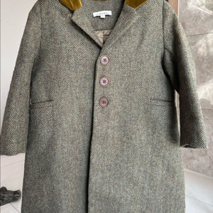 CARAMEL 카라멜 여아코트 4y판매해요.