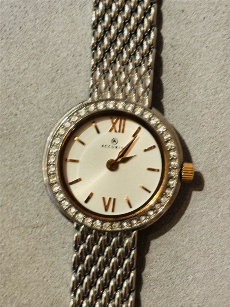 Accurist 빈티지 쿼츠 시계 #1,2--3