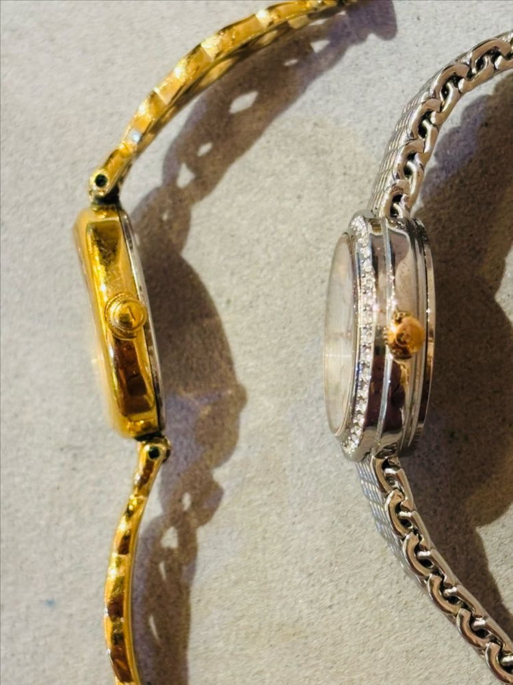 Accurist 빈티지 쿼츠 시계 #1,2--4