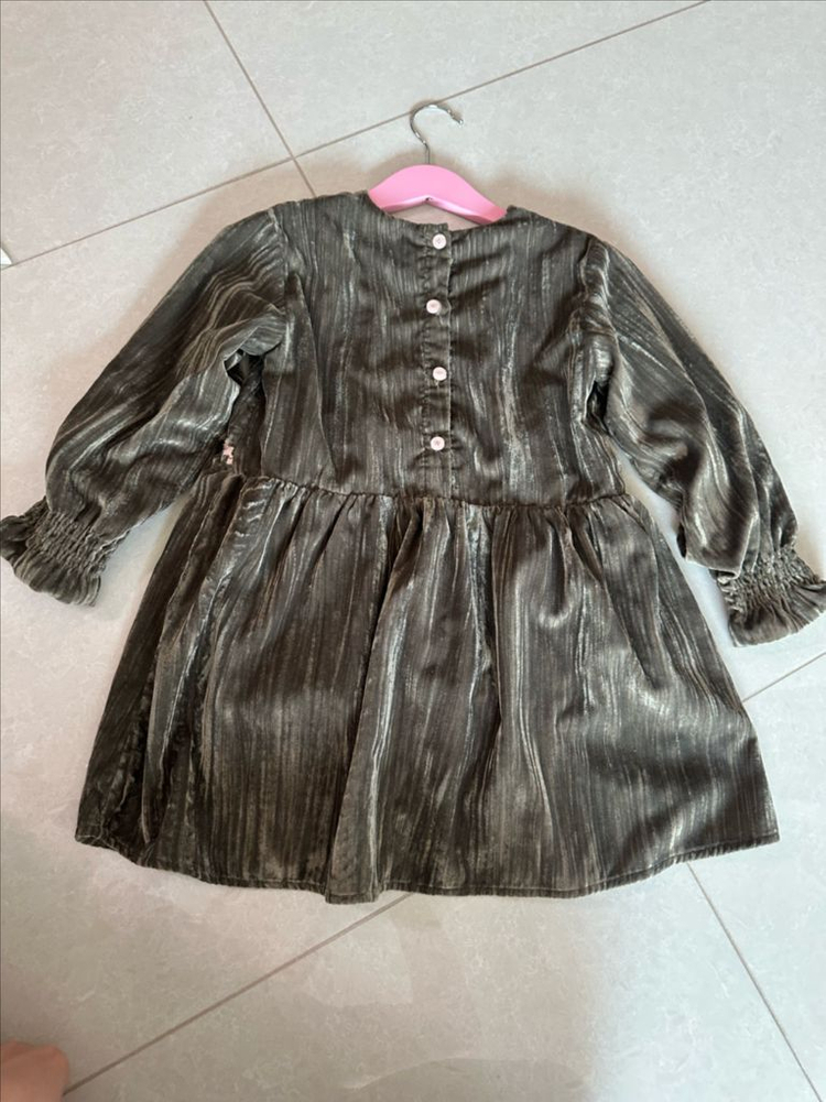 루이스미샤 4y원피스판매해요.--1