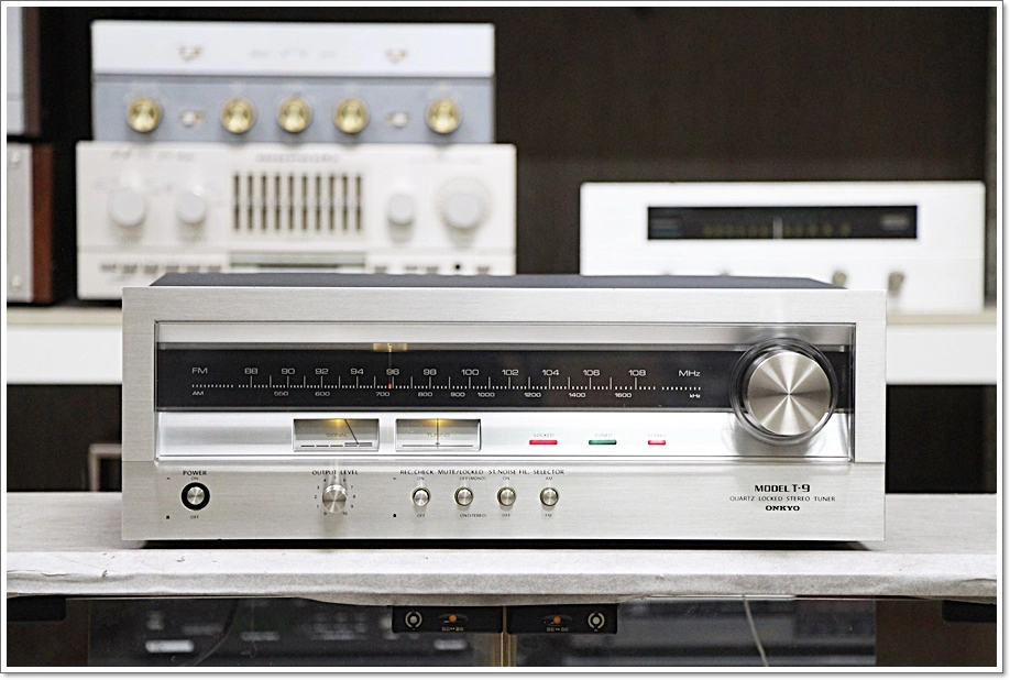 온쿄(ONKYO) A급 고급형 아날로그 튜너 T-9 이미지