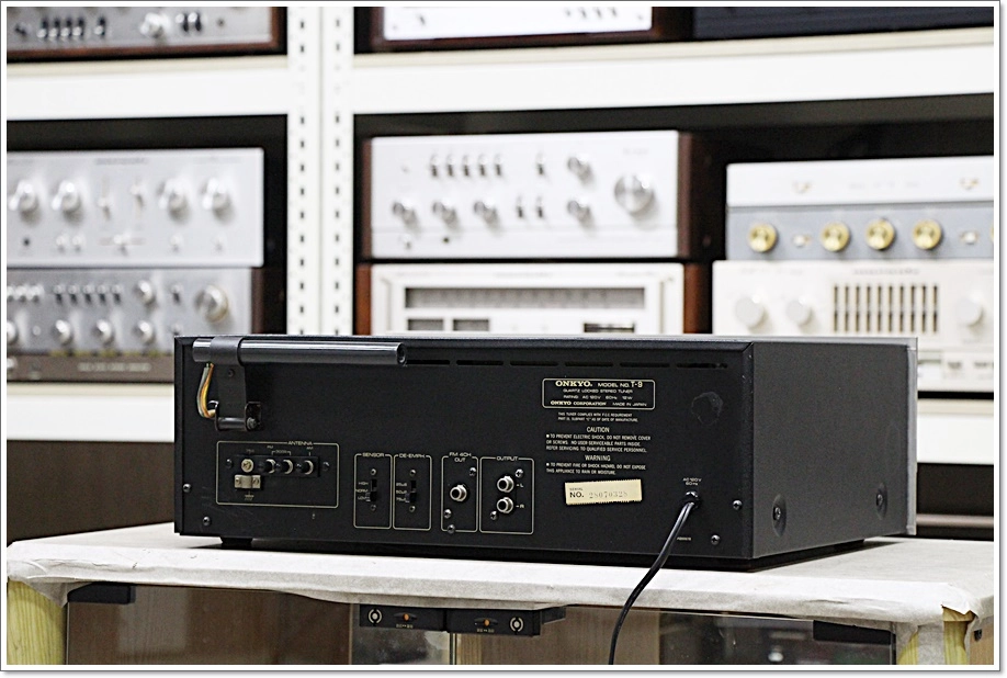 온쿄(ONKYO) A급 고급형 아날로그 튜너 T-9 이미지