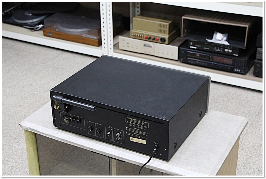 온쿄(ONKYO) A급 고급형 아날로그 튜너 T-9 이미지