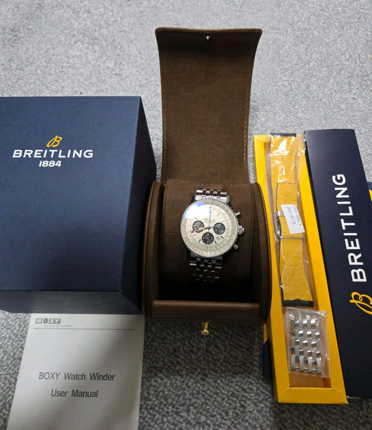 브라이틀링 네비타이머 B03 라트라팡테 45mm--0