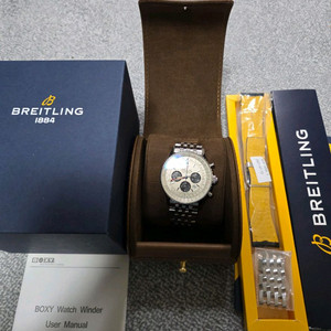 브라이틀링 네비타이머 B03 라트라팡테 45mm