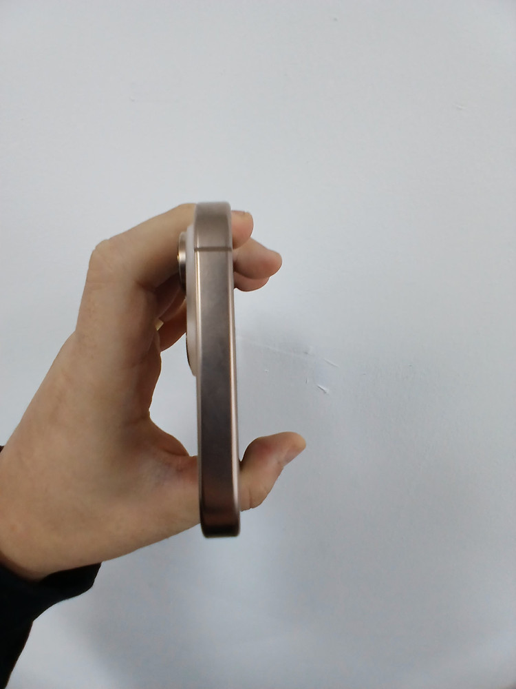 아이폰16프로맥스 256_GB 배터리93% 팝니다!!중고폰업무폰저가폰세컨폰공기계게임폰효도폰게임폰알뜰폰)--4