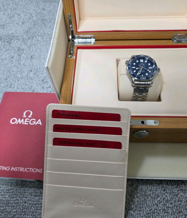 오메가 씨마스터 300M신형 블루--2