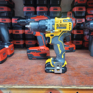 12V 디월트충전함마드릴 DCD706 배터리포함