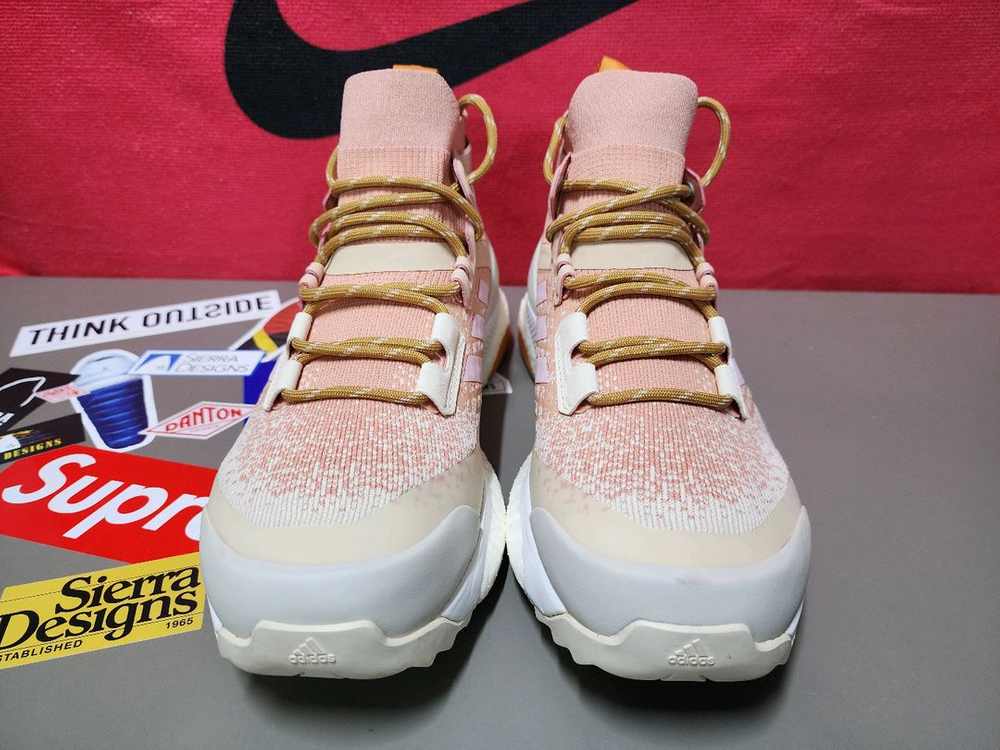 7. 아디다스 트레킹 테렉스 프리하이커 엠비언트 블러쉬 245사이즈 이미지