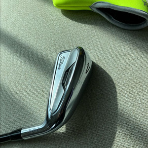 타이틀리스트 U505 드라이빙 아이언 4번