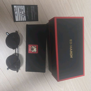 에드하디 선글라스 EDS 6104-BK