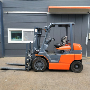 신차급 토요타 3톤 멀티파레트 전동지게차 판매