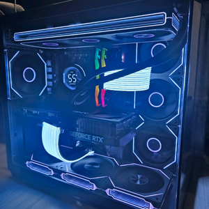 라이젠7 7800X3D RTX5070TI 본체 팝니다