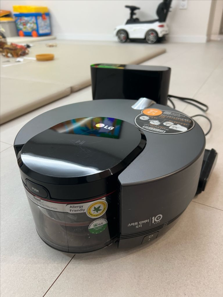 LG 코드제로 R9 로봇청소기--1