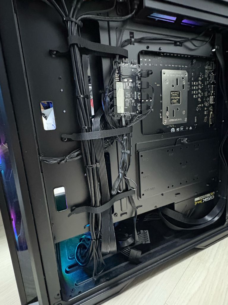 고사양 게이밍PC RTX 3060 Ti Ryzen 5 7500F / 배그 및 스팀게임 컴퓨터 이미지