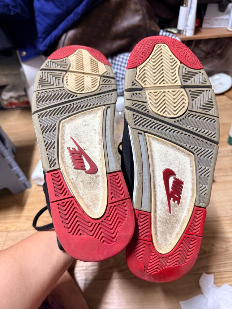 나이키 에어조던4 레트로 브레드 2019 이미지