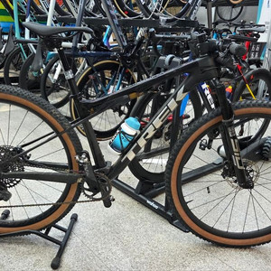 트렉 슈퍼칼리버9.9 xx1 axs 최상급자전거 판매합니다