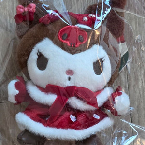 산리오 홀리데이 팝업 쿠로미 가방걸이 인형 이미지