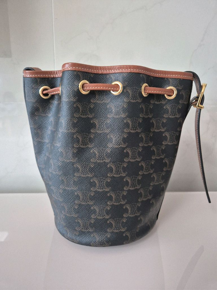 셀린느 드로우스트링 스몰 버킷백(이너백포함) 이미지