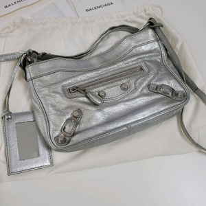 발렌시아가 자이언트 모터백