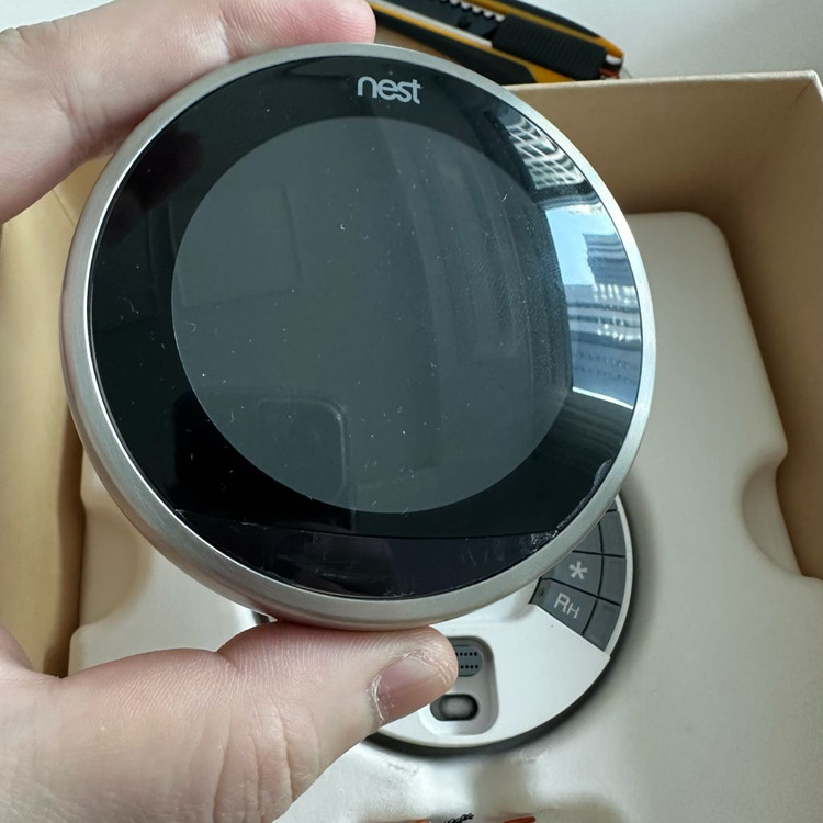 nest thermostat 구글 네스트 온도조절기 팝니다.--1