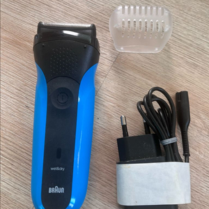 (완료) 브라운 시리즈3 310S W&D 전기면도기