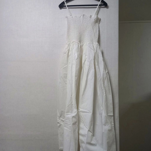 새상품) 스모킹밴드 나시 바스락 롱 원피스