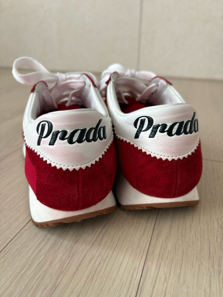 프라다 레이스업 스니커즈 255--5