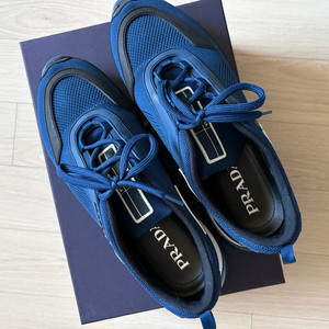 프라다 썬더 스니커즈 275~280