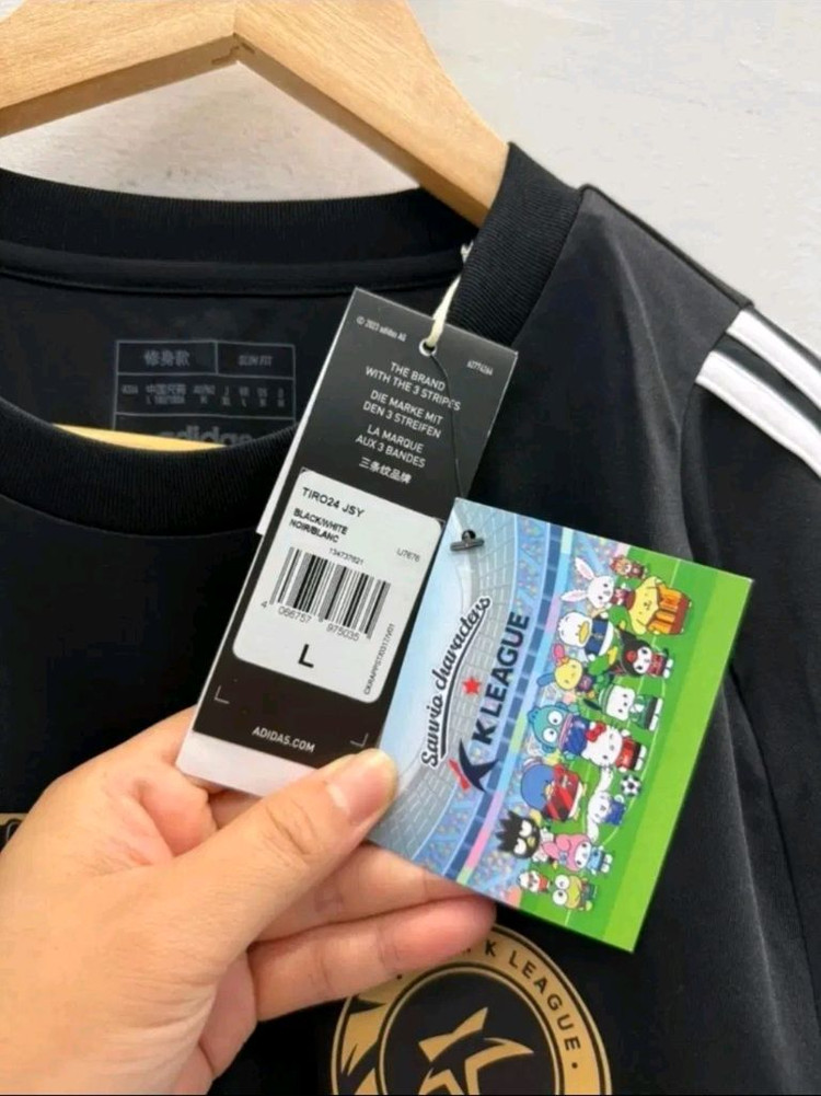 (최저가 유일 매물)아디다스 K리그 산리오 유니폼 L(한정판) 미사용 새상품 택--2