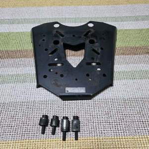 pcx125 21년~25년식 브라켓 (볼트 포함)