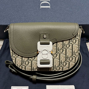 [ OS ] 디올 오블리크 미니 새들 플랩 메신저백 크로스백 카키