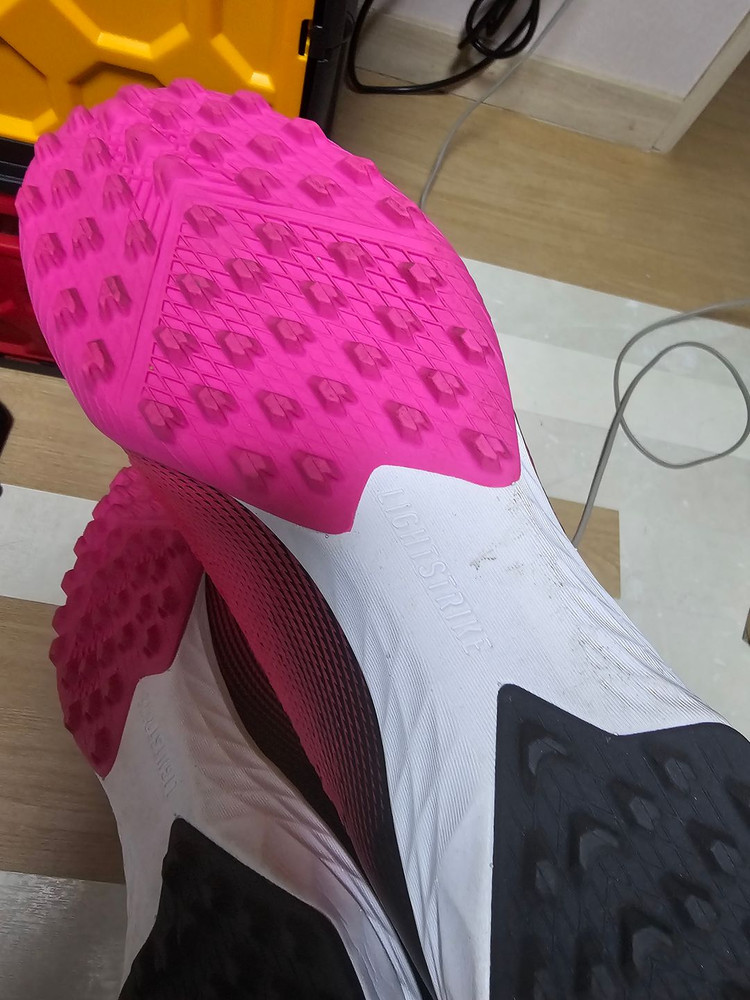 아디다스 스피드포탈 라이트스트라이커 이미지