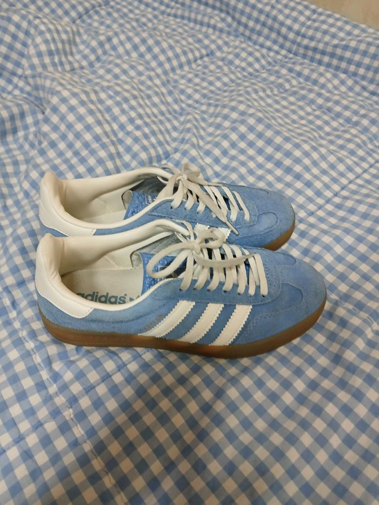 아디다스 가젤 하늘색 230 팝페라 검정앵글부츠 헐값에 드립니다--2