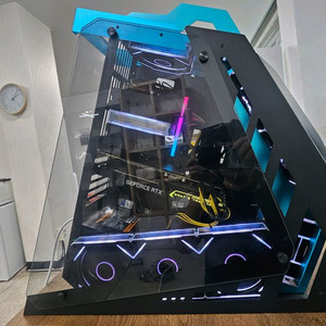 고성능 게이밍 PC 반본체i7 10700f 2070sp