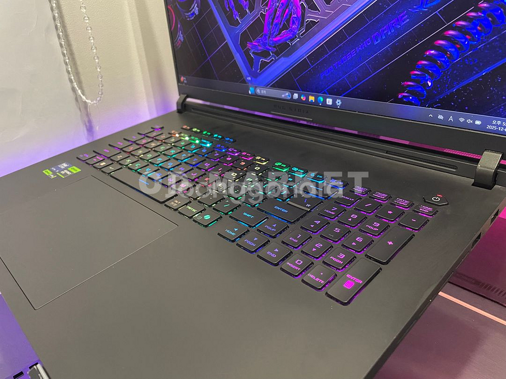 아수스 게이밍 노트북(RTX5090,18인치,울트라9,2T/32g)--1