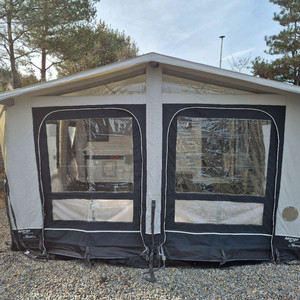 반고 몬텔레나 400 + 투스카니 어넥스 에어텐트 이미지