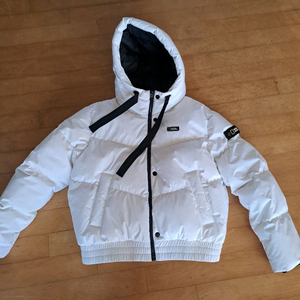 내셔널지오그래픽 흰색 패딩