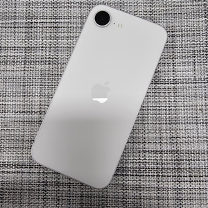 (신폰급) 아이폰 16E 256G 화이트 배터리100% 싸이클33 보증내년 8월까지남은 초S급 73만팝니다@