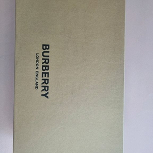 버버리 체크 스니커즈