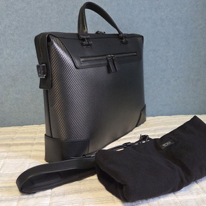 [가격인하]투미(TUMI) CFX 카본파이버 서류가방