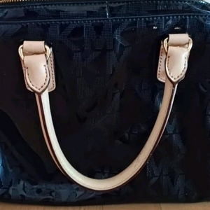 MK 마이클 코어스 블랙 토트백