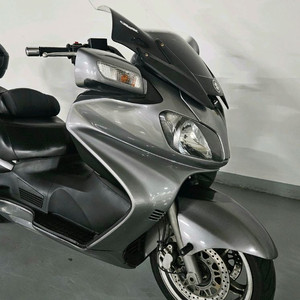 스즈키 명차 버그만 650 판매합니다